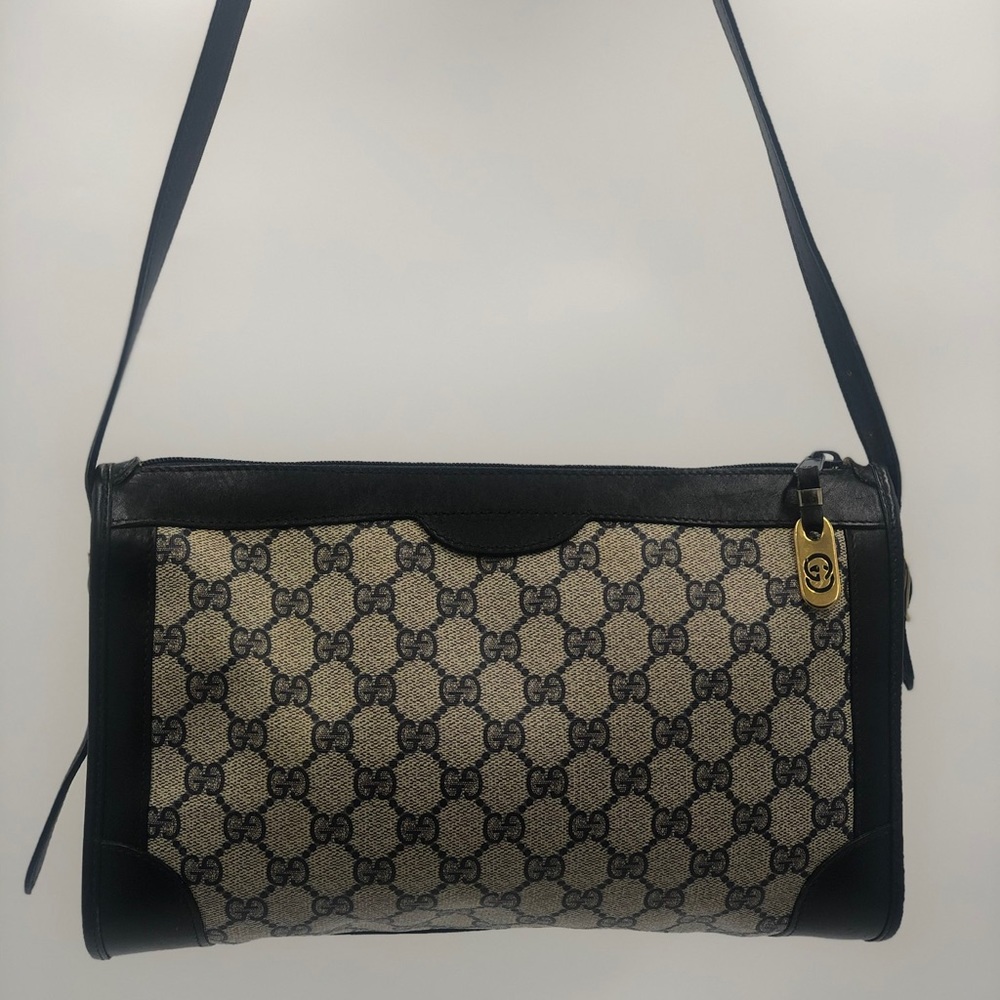 Rare Vintage Gucci GG handbag with original charm